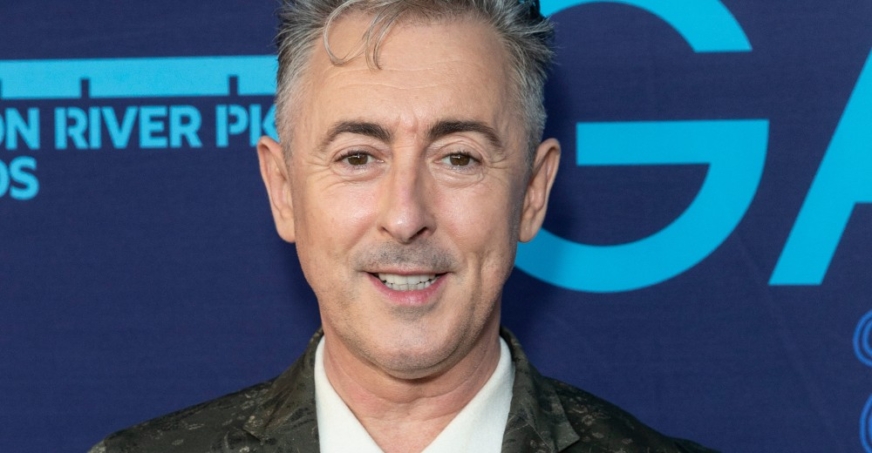 Alan Cumming reacts to his big Emmy win with a series of shirtless bedroom selfies