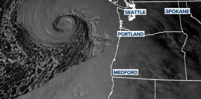 Powerful “Bomb Cyclone” Slams Pacific Northwest