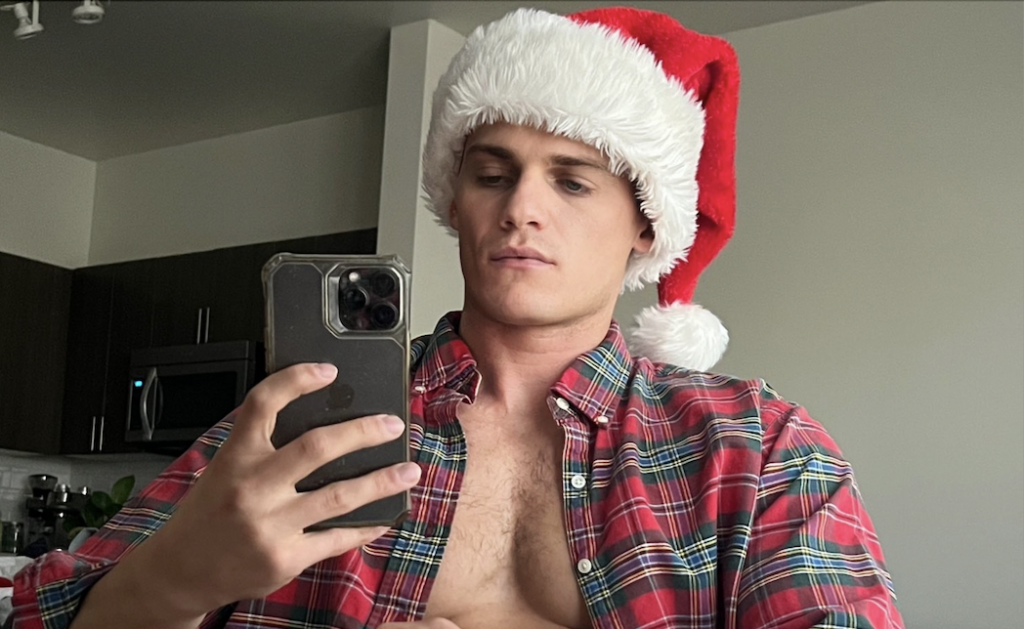 Annual sexy santa round-up