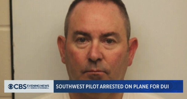 Pilot Removed From Cockpit And Charged With DUI