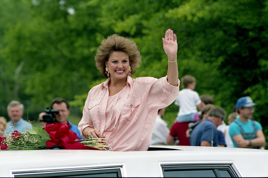 The gays are giving Anita Bryant the eulogy she truly deserves